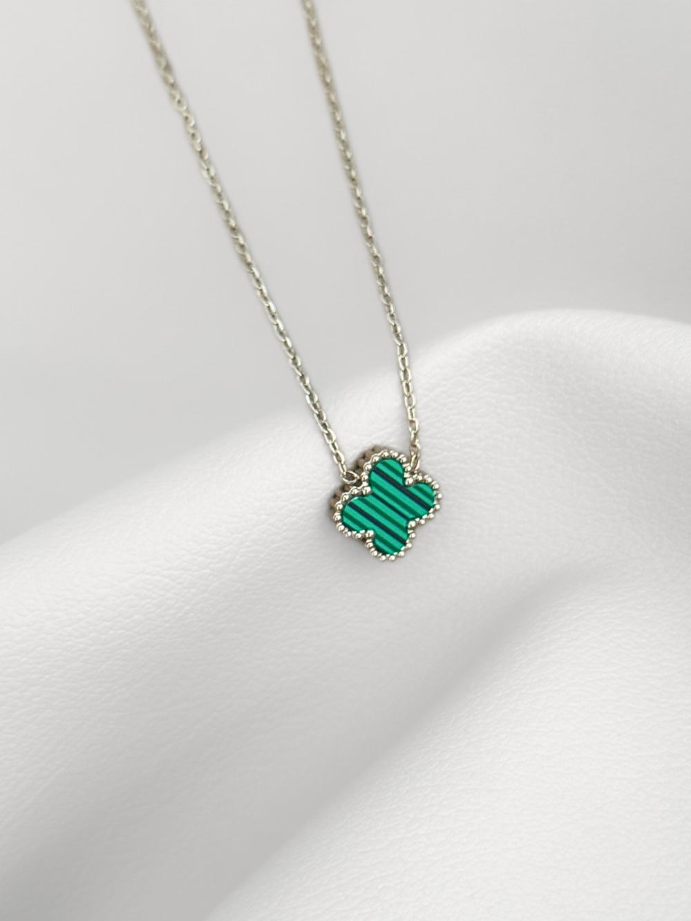 Collar Silver Green Clover