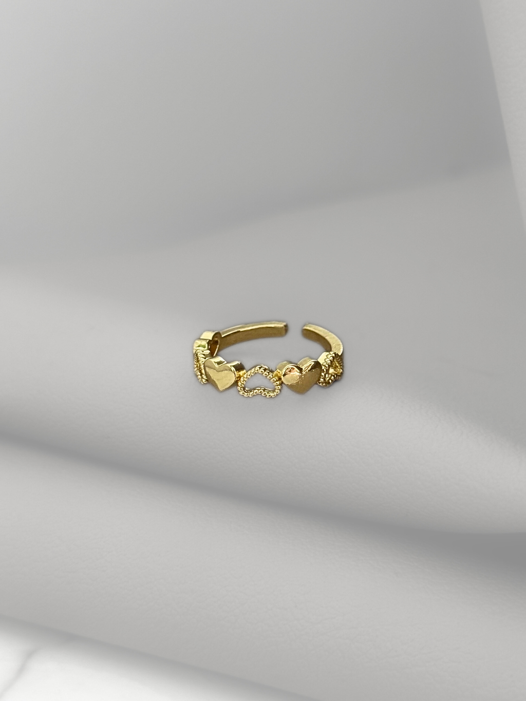 Anillo Golden Hearts Line