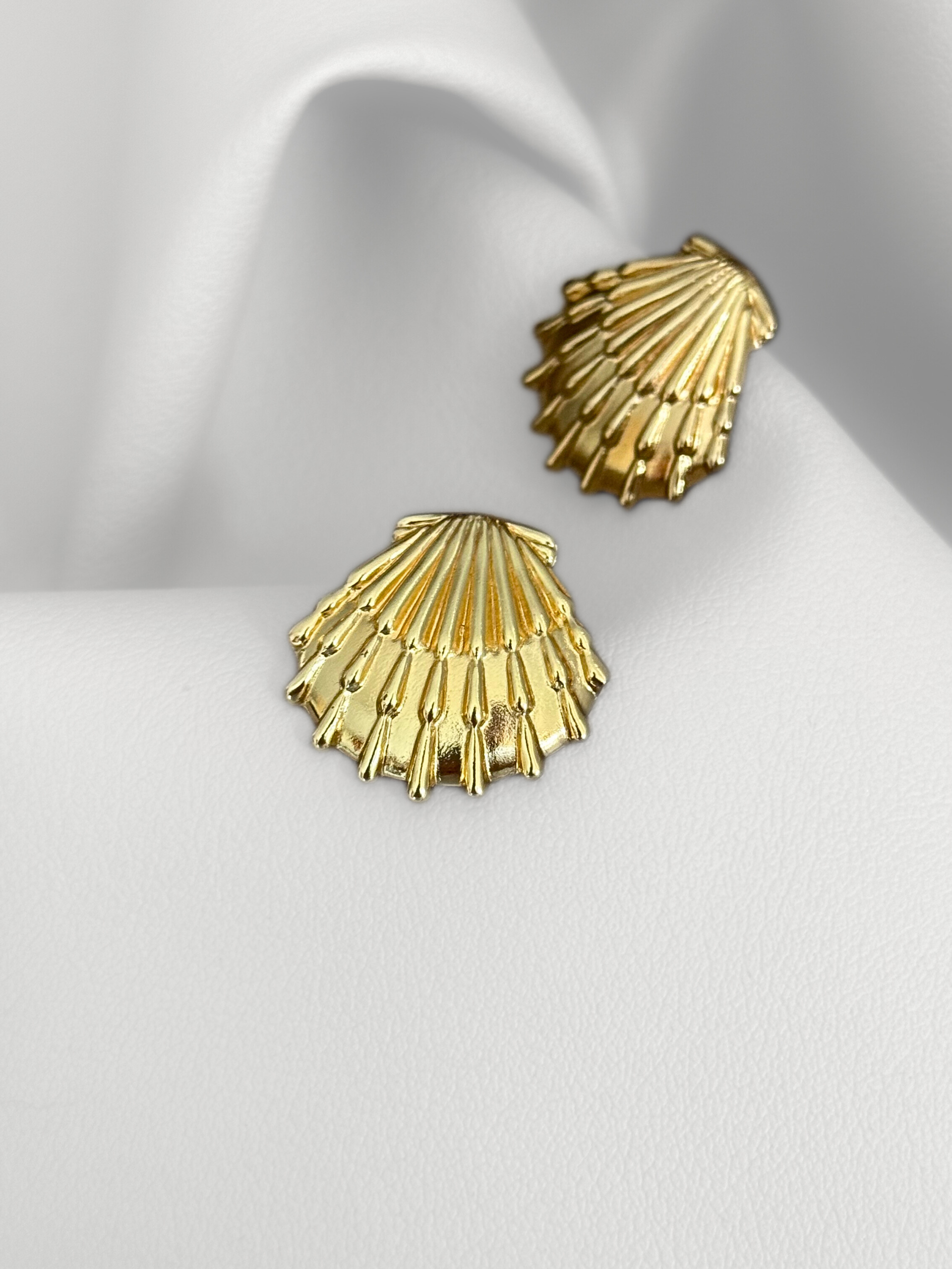 Aretes Nautic Shell Gold