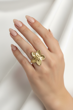 Anillo “Golden Petal Max”
