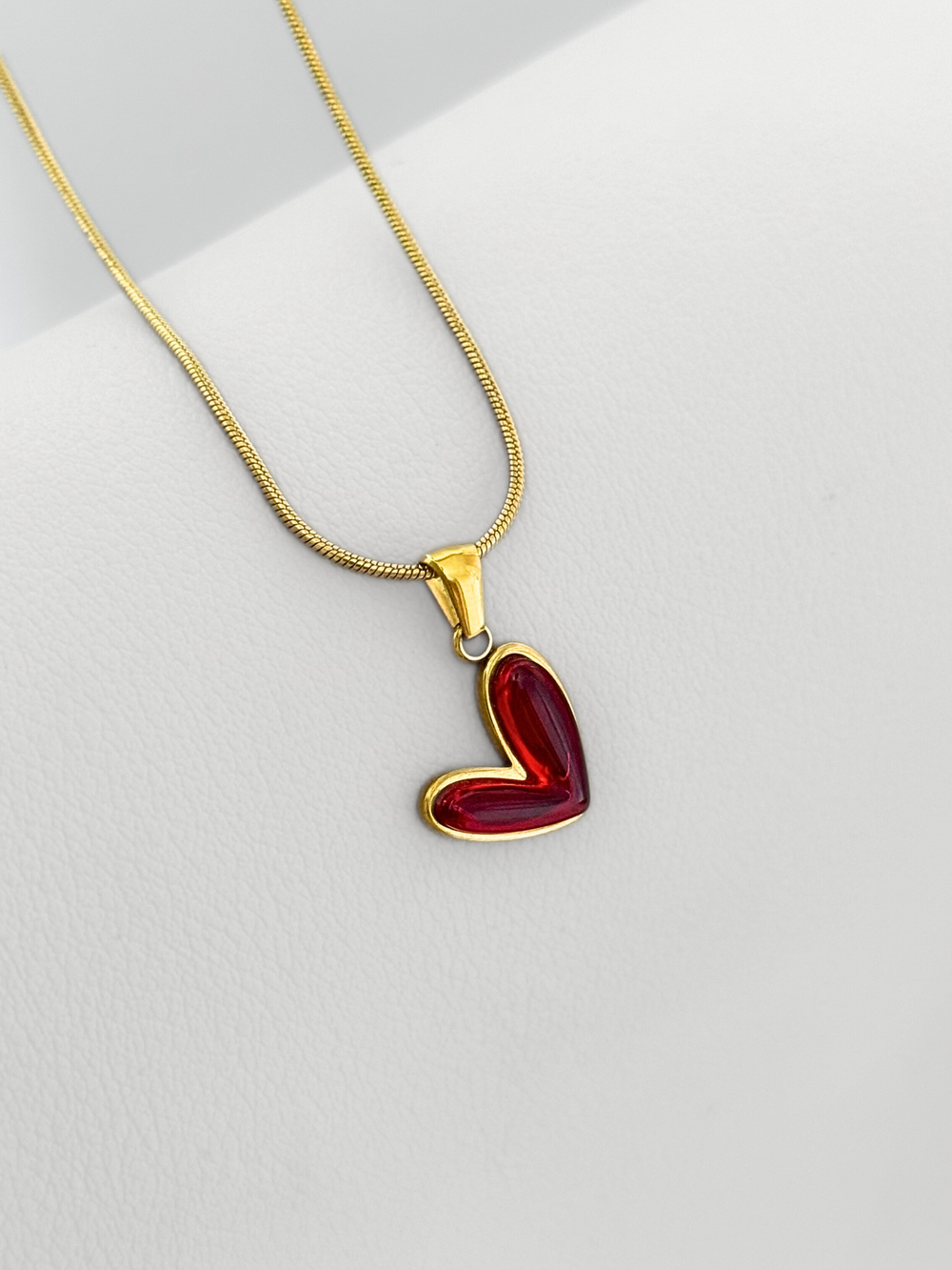 Collar Golden Cherry Heart