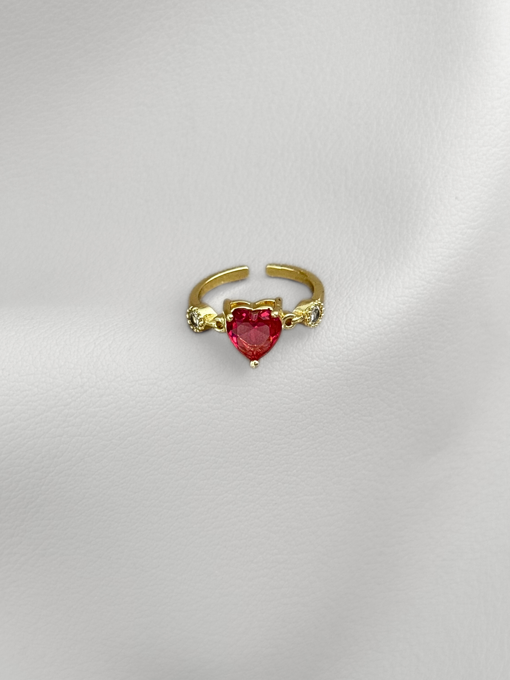 Anillo Red Heart Gold