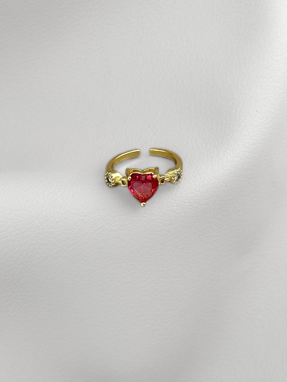 Anillo Red Heart Gold