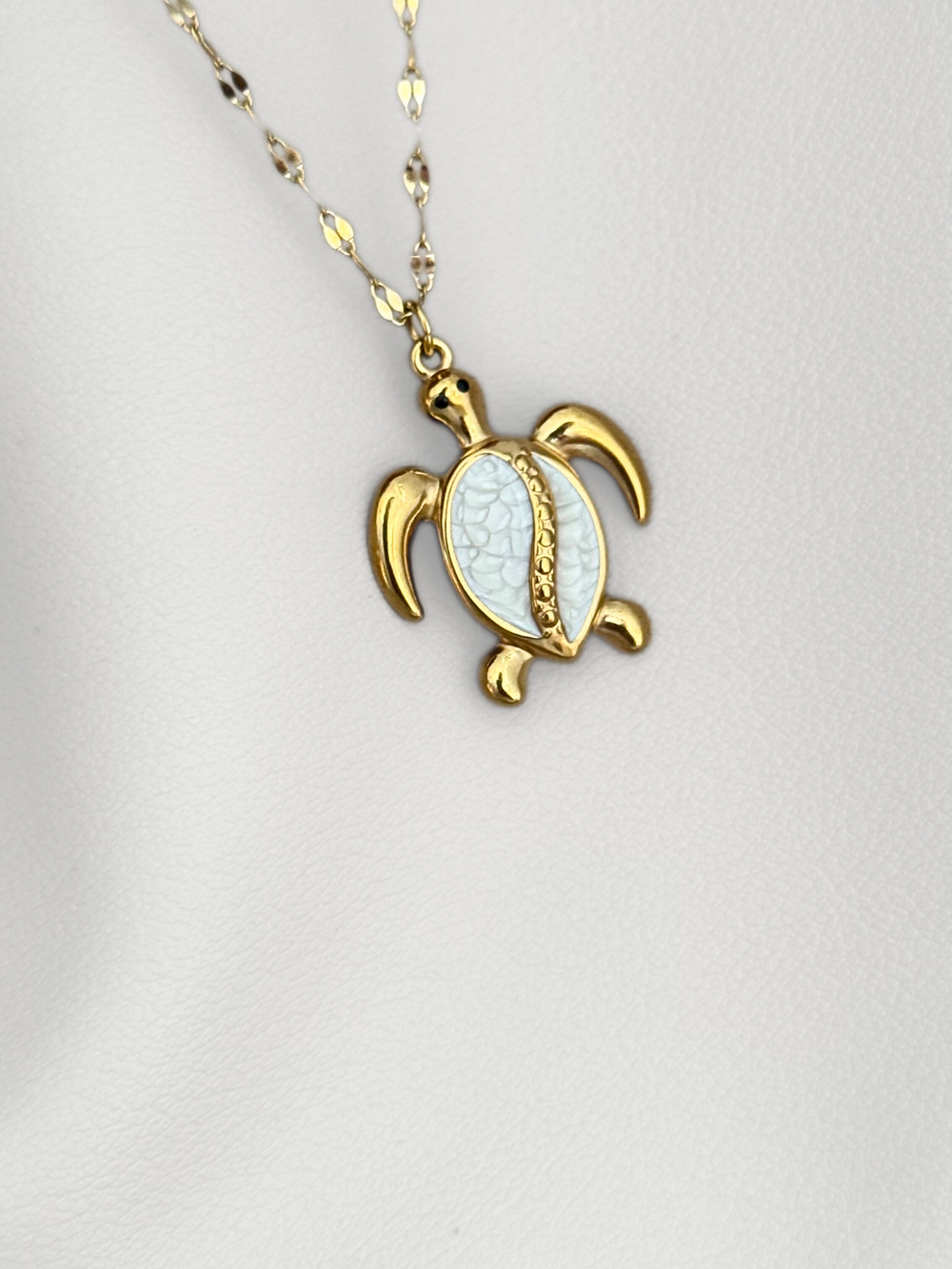 Collar Ocean Turtle Gold