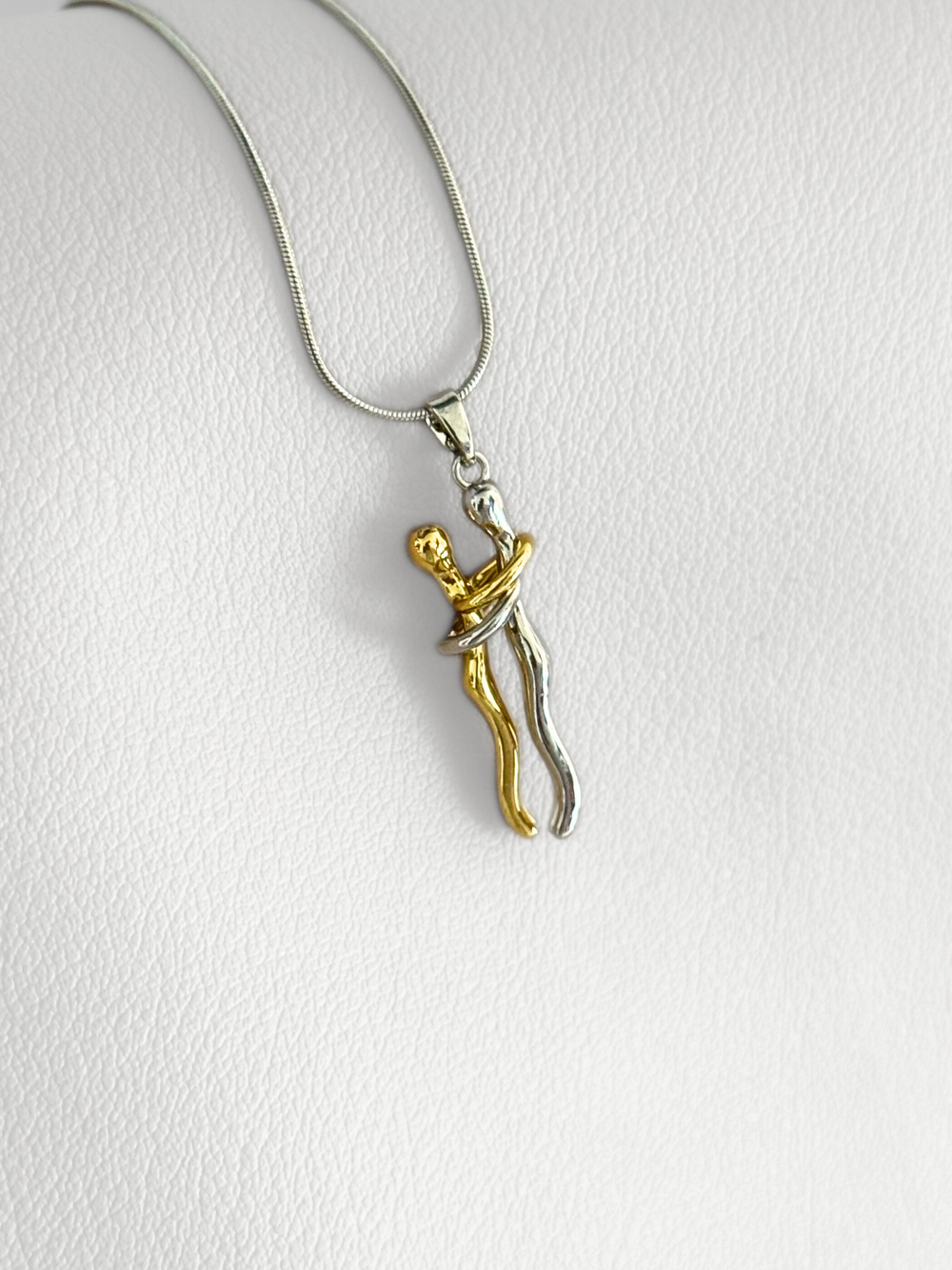 Collar Abrazo Eterno