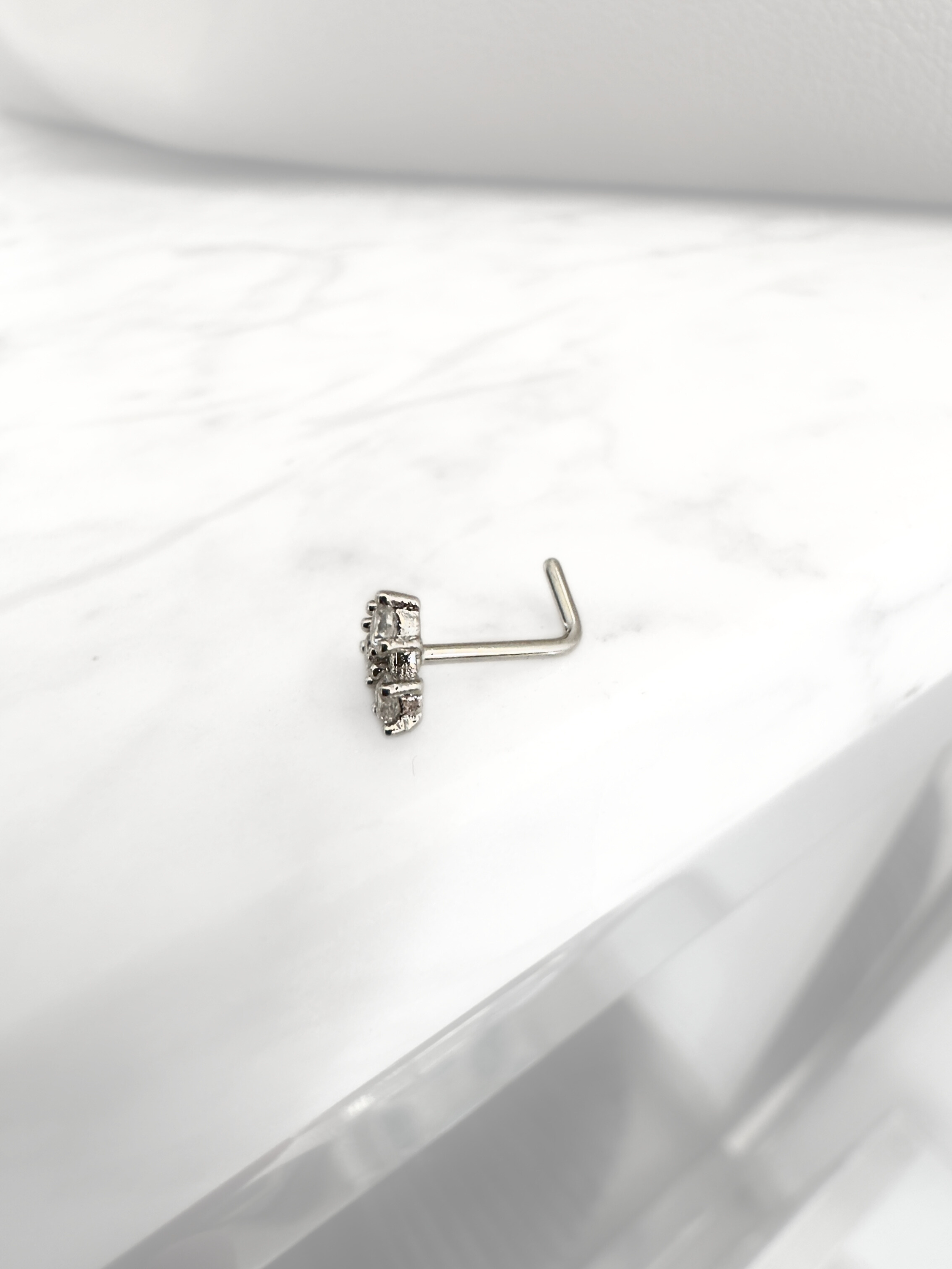 Piercing Nostril Diamond Trio Plata