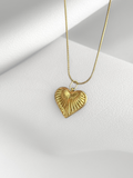 Collar Statement Heart