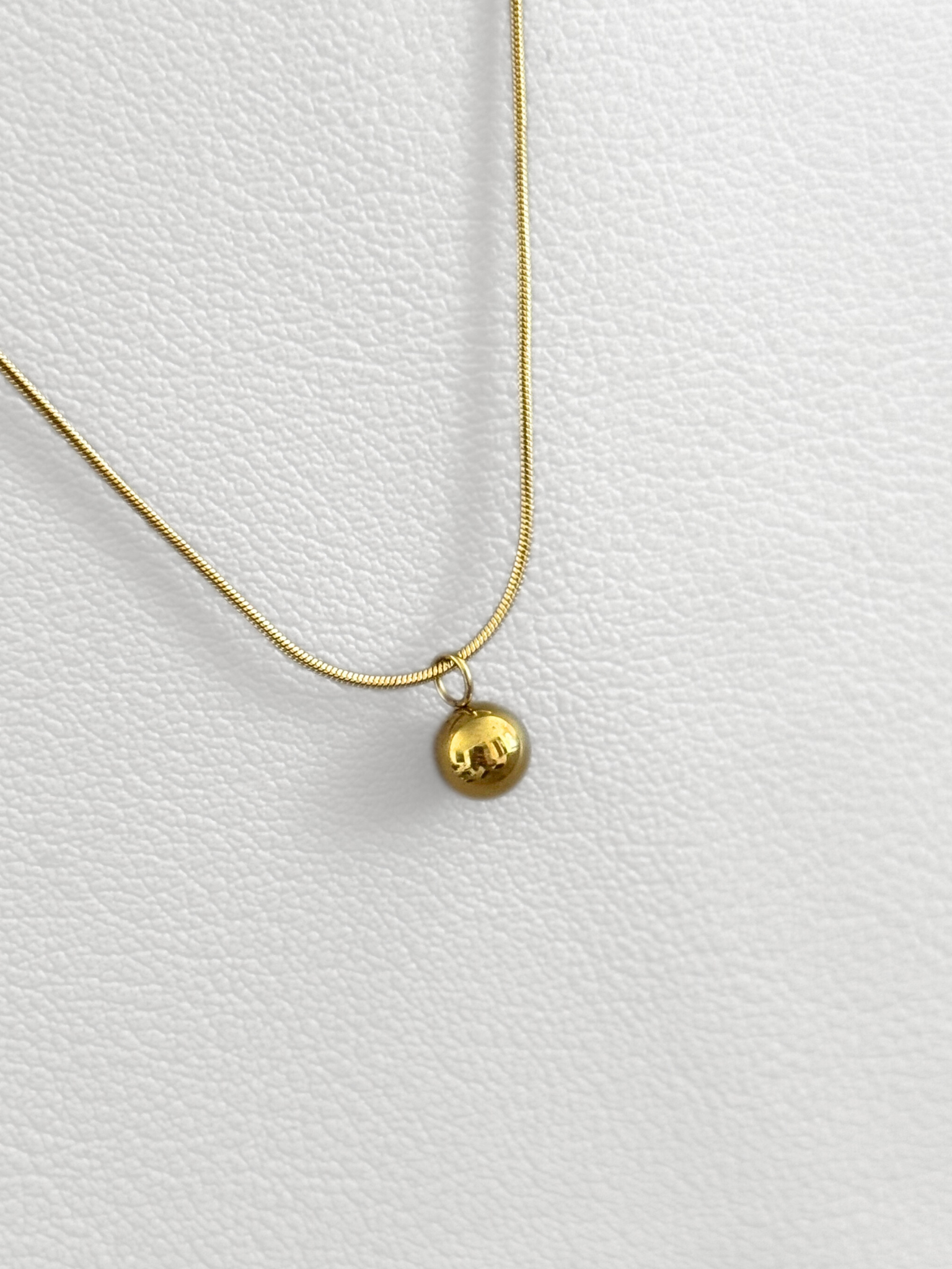 Collar Minimal Gold