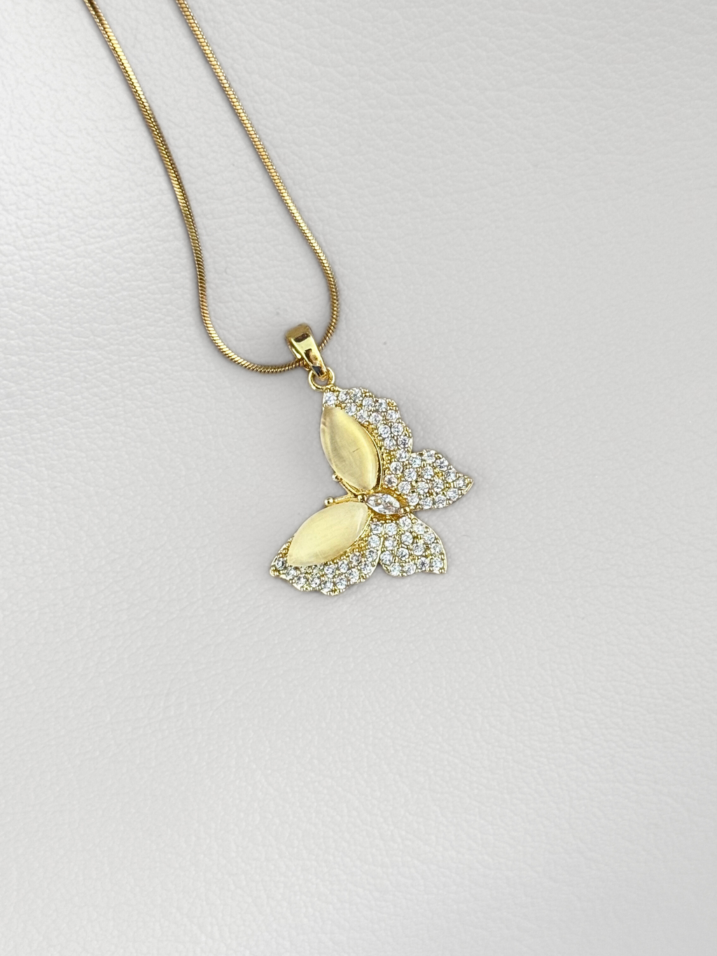 Collar Butterfly cute