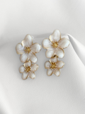 Aretes Vintage White Bloom