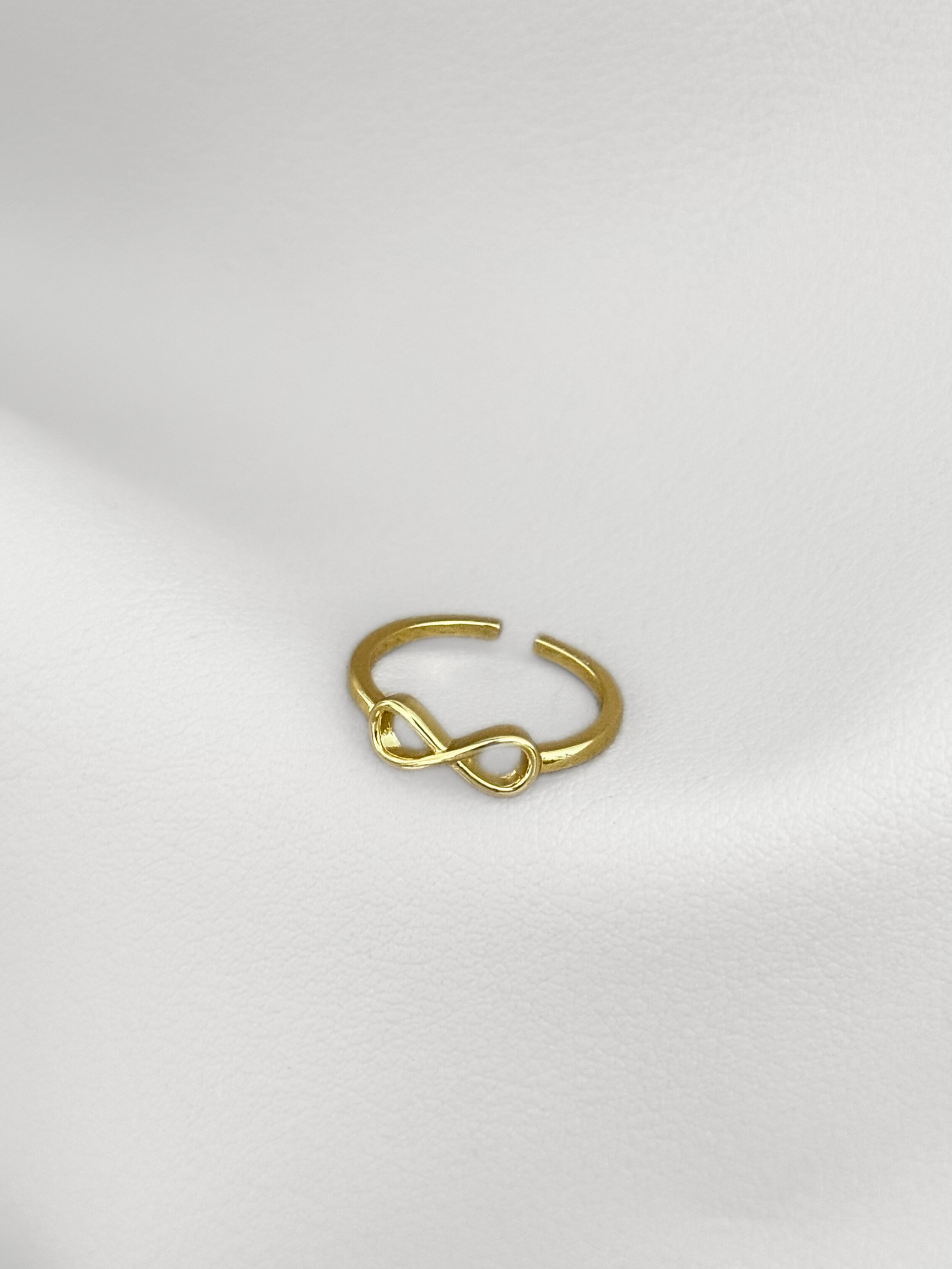 Anillo Golden Infinity