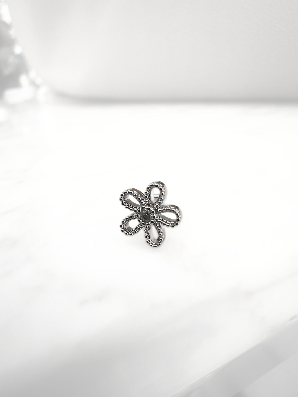 Piercing Nostril Flower Five