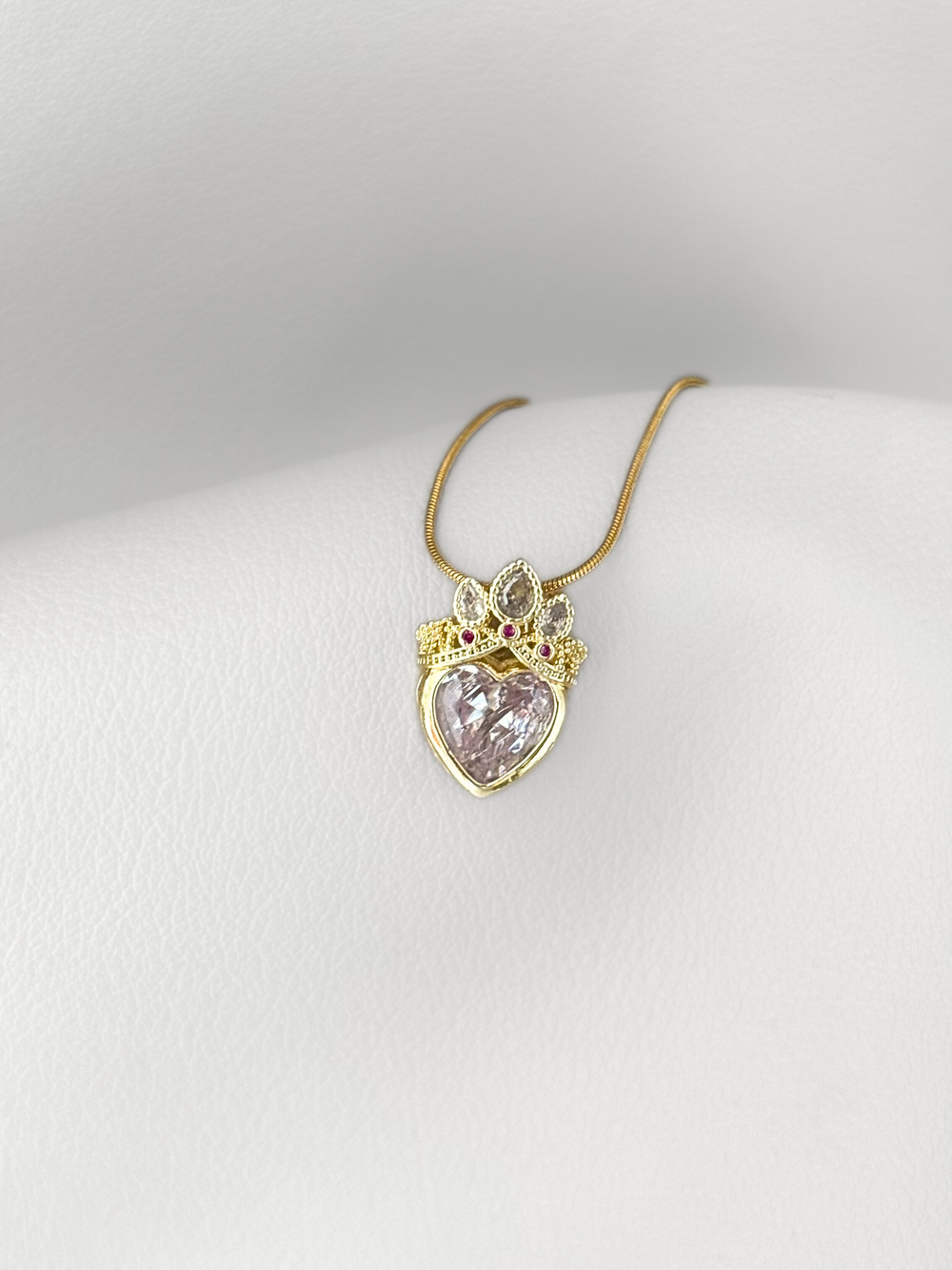 Collar Corazón Corona Rapunzel Rose