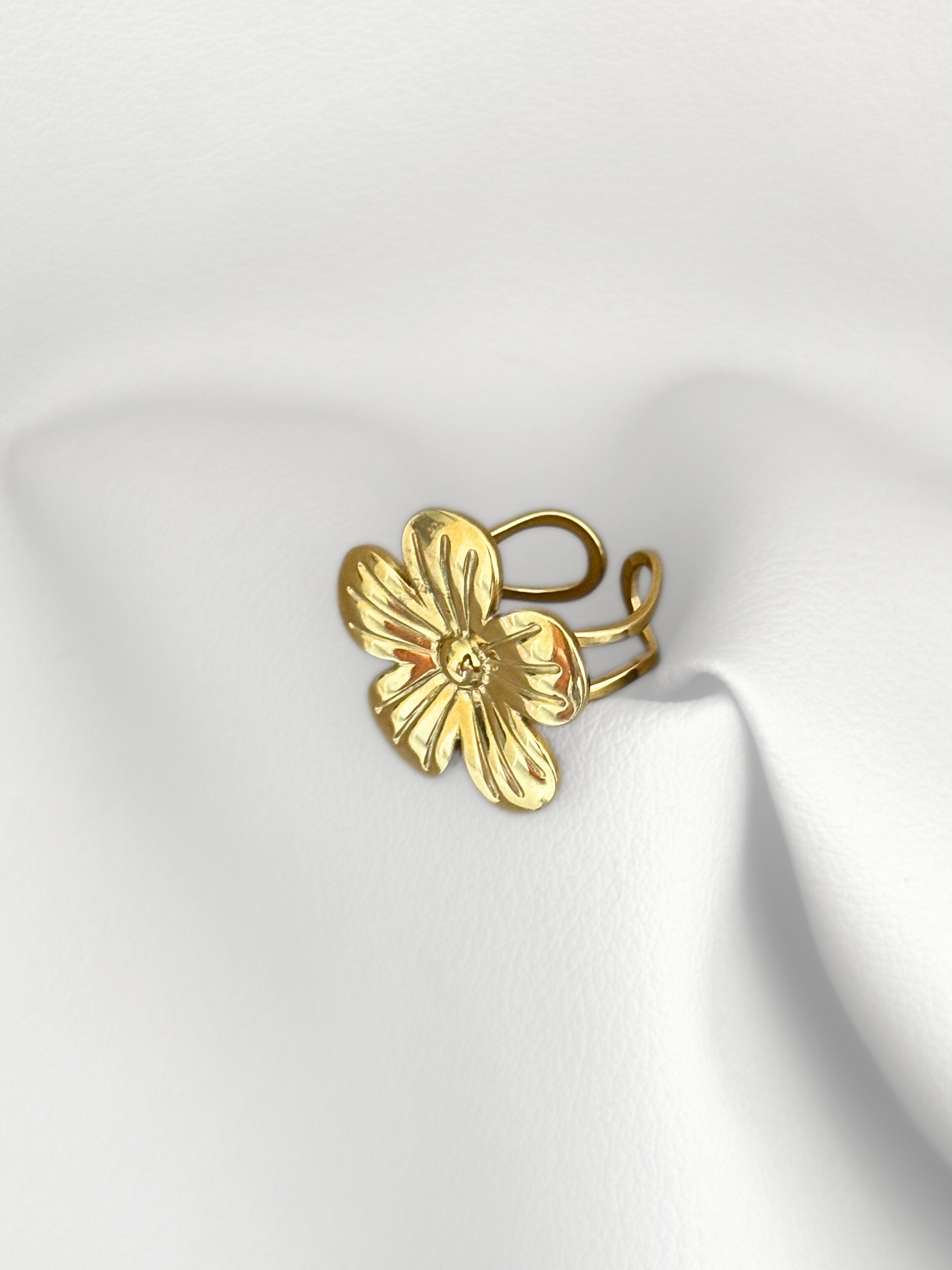 Anillo Dorado Lucky Bloom Regulable