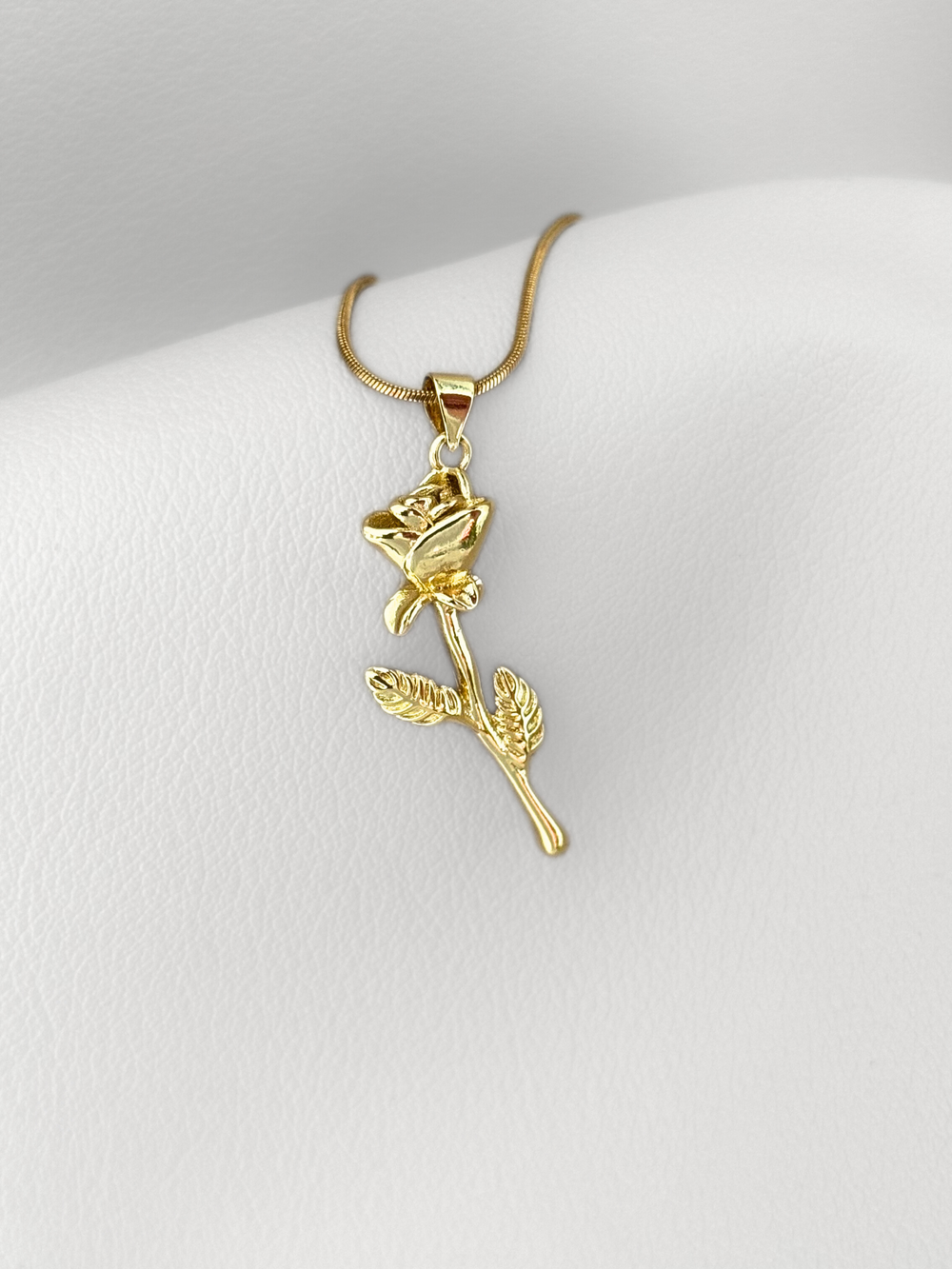 Collar Rosa Dorada 3D Luxe