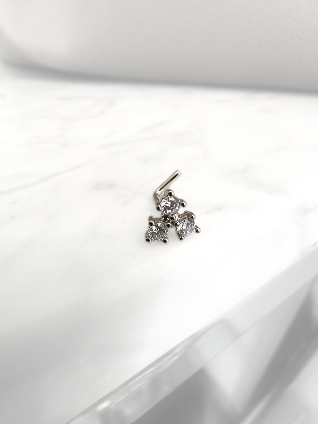 Piercing Nostril Diamond Trio Plata