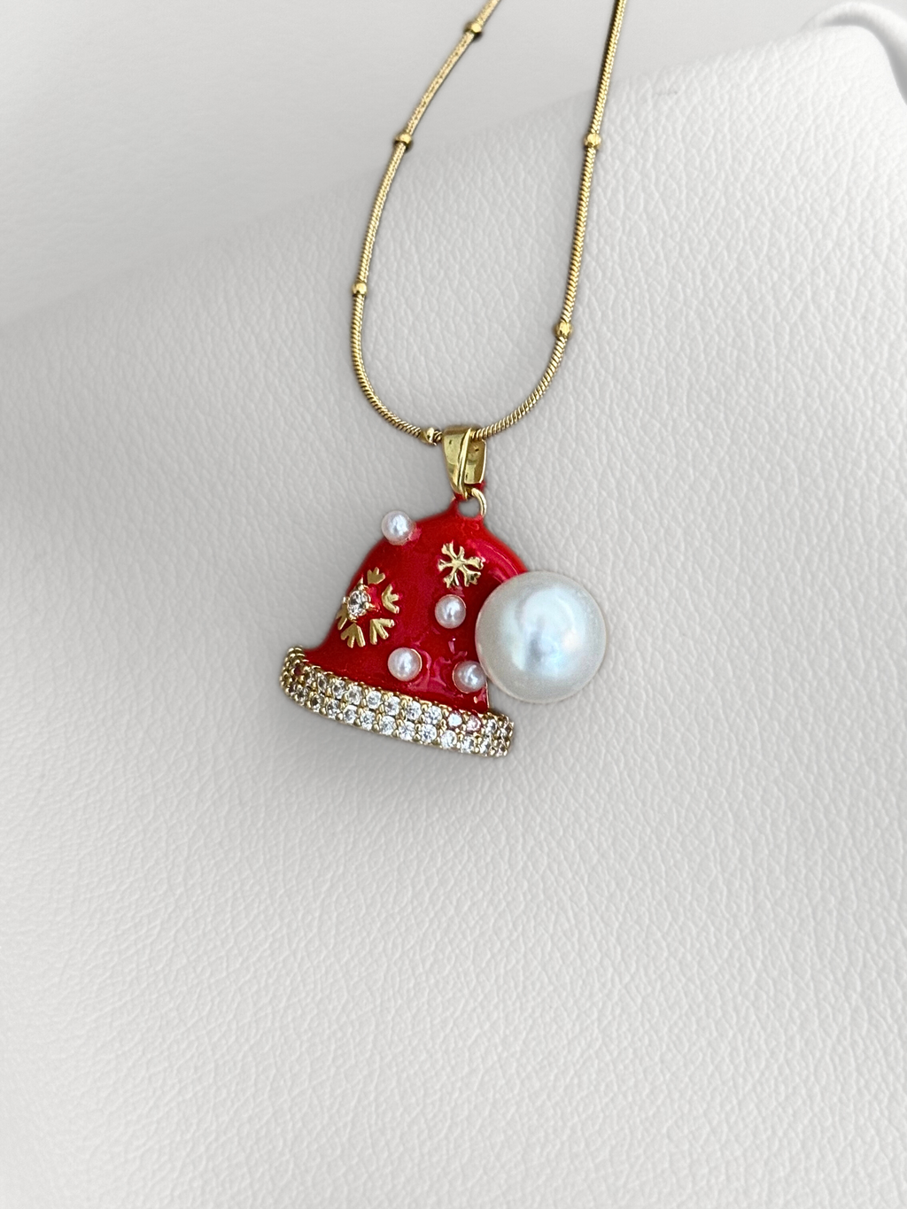 Collar “Gorrito Navideño Glow”