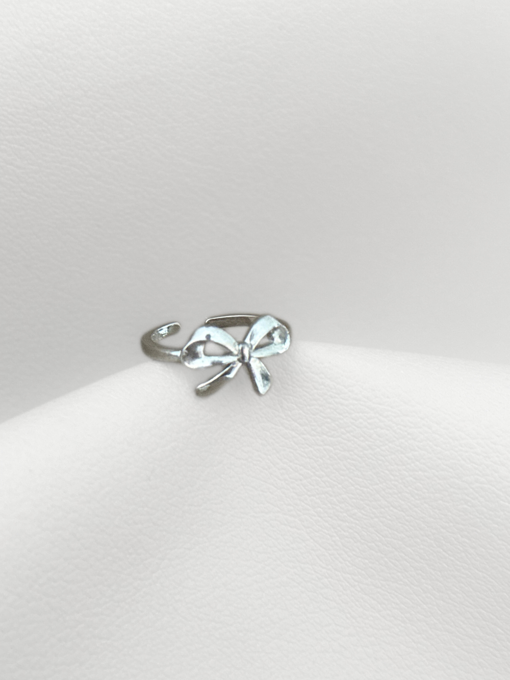 Silver Minimal Bow Ring