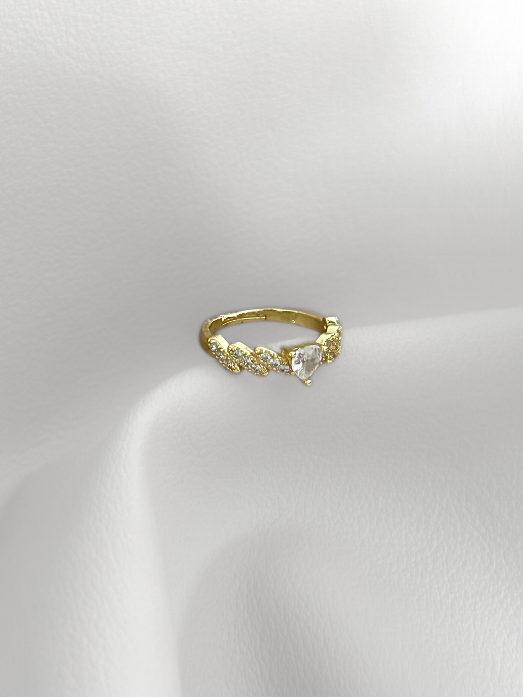 Anillo Golden Heart Crystal