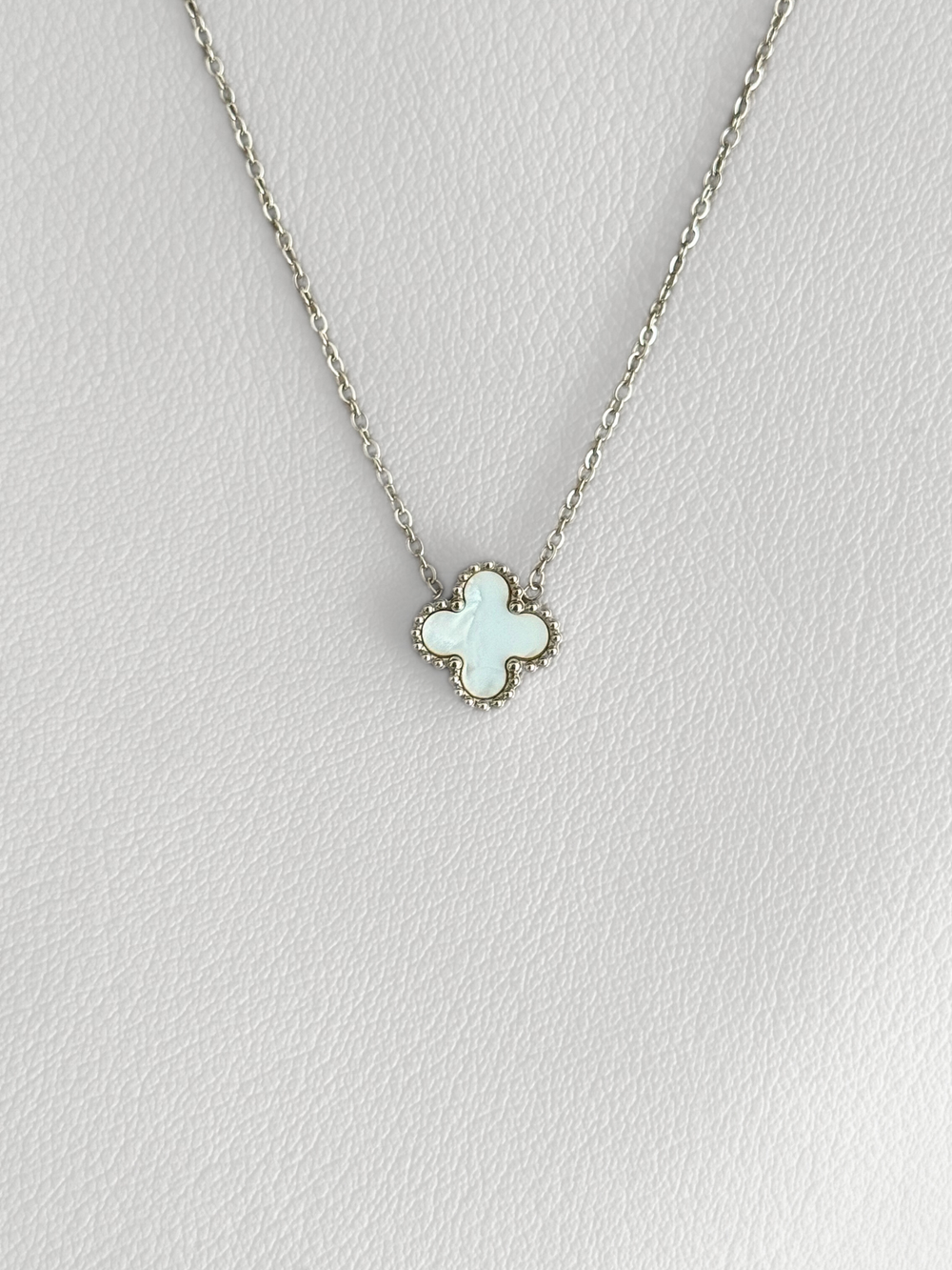 Collar Silver White Clover