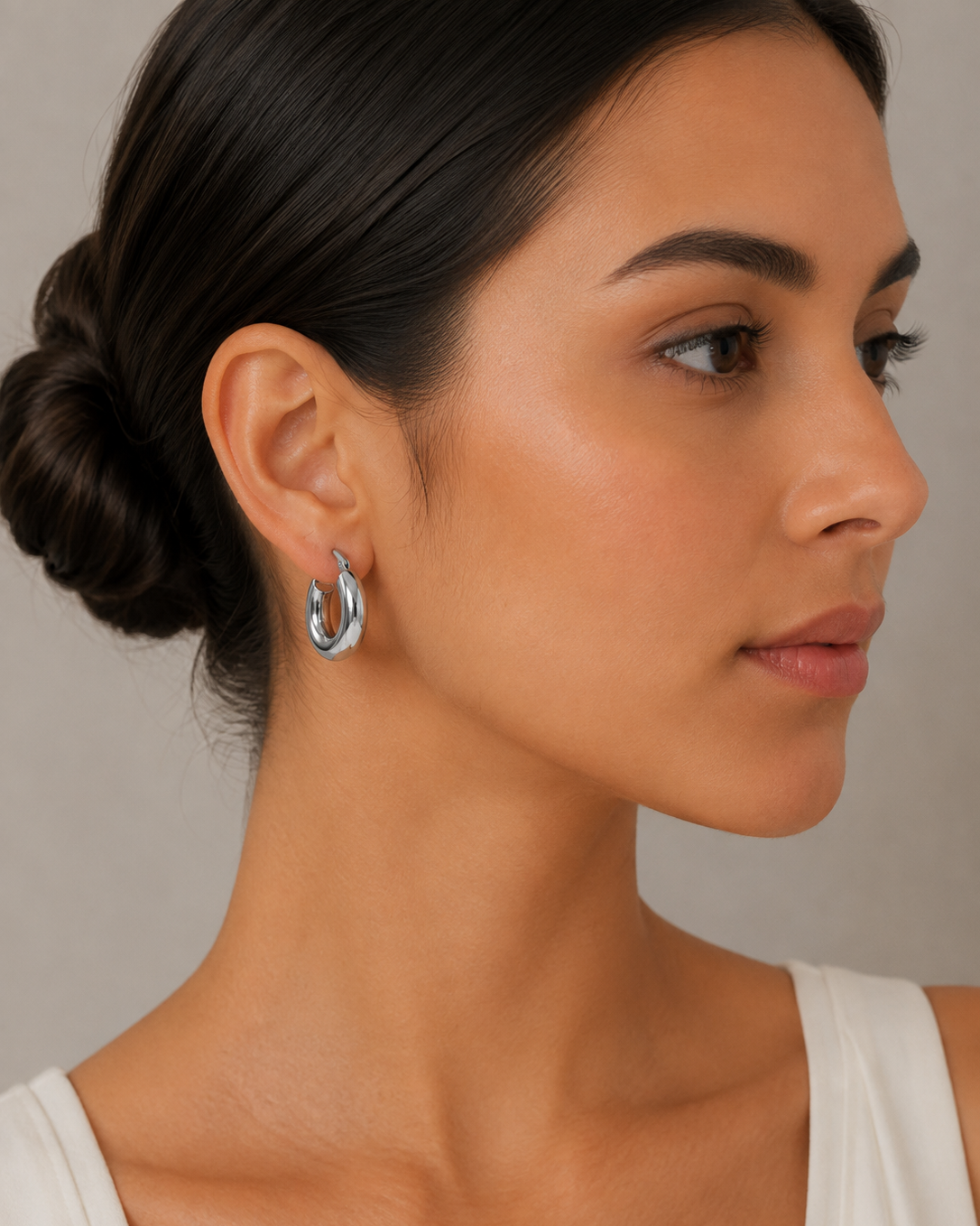 argollas de acero 316L
argollas plateadas
aretes de acero
aretes tipo argolla
argollas modernas
argollas elegantes
joyería de acero
aretes plateados para mujer
accesorios para mujer
Braja Joyería