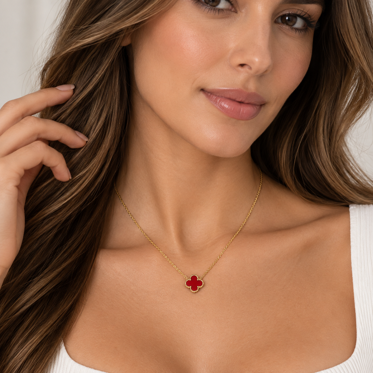 Collar Trébol Rojo| Braja Joyería