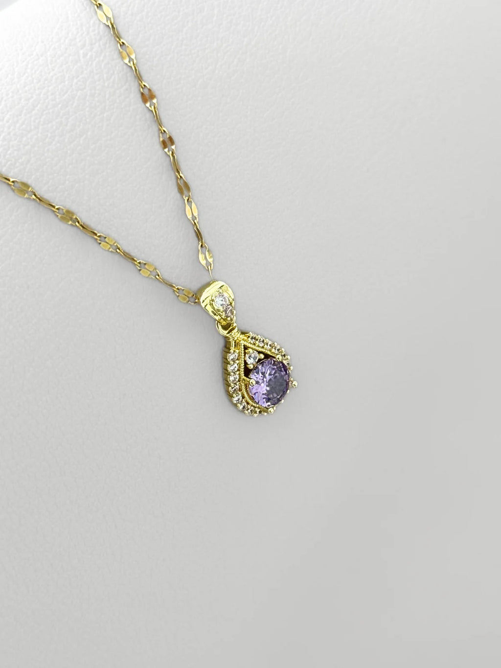 Collar Purple Drop Shine