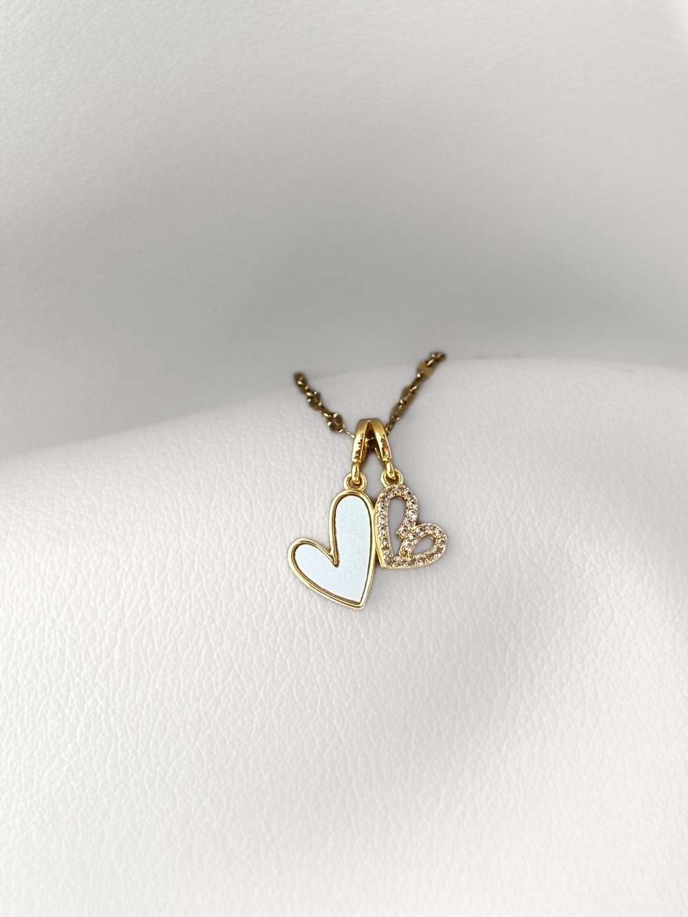 Collar Doble Corazón White & Gold