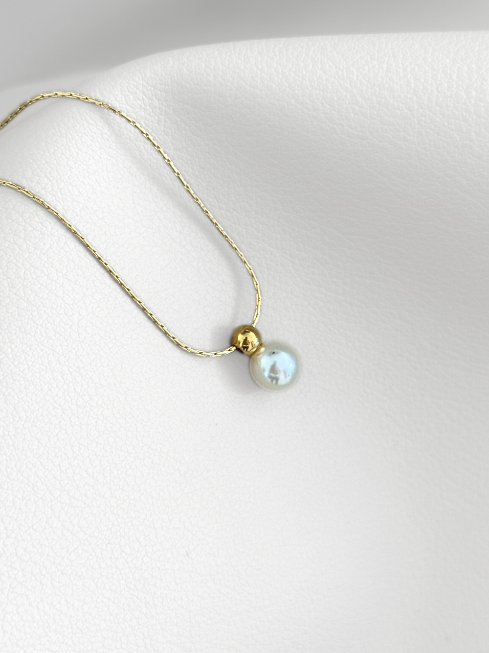 Collar Golden Pearl con dije enchapado oro 14k