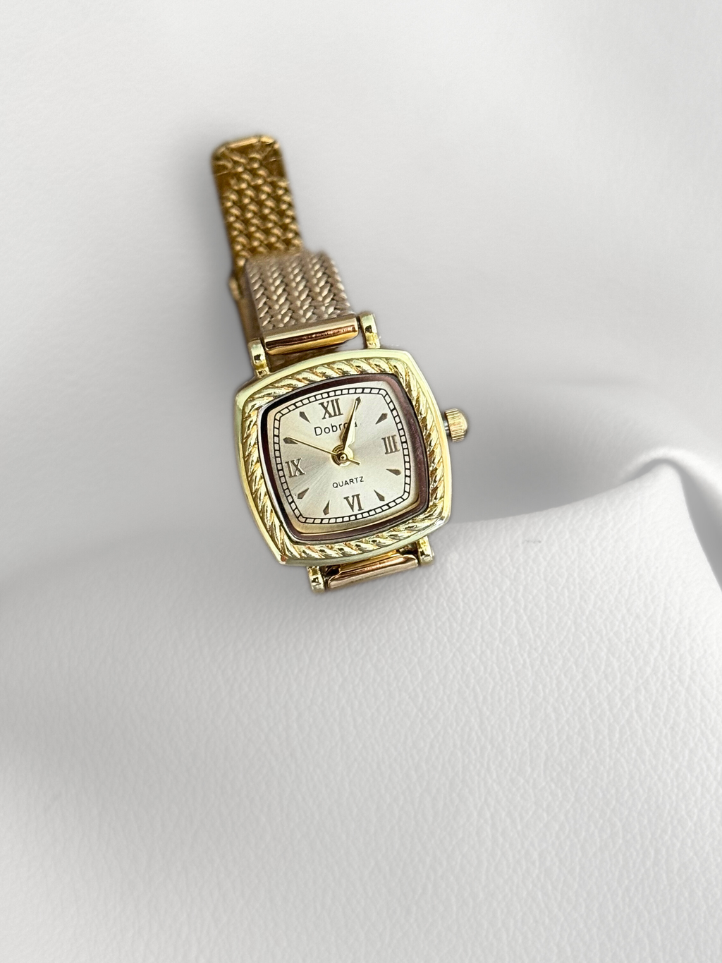 Reloj Golden Square Mini
