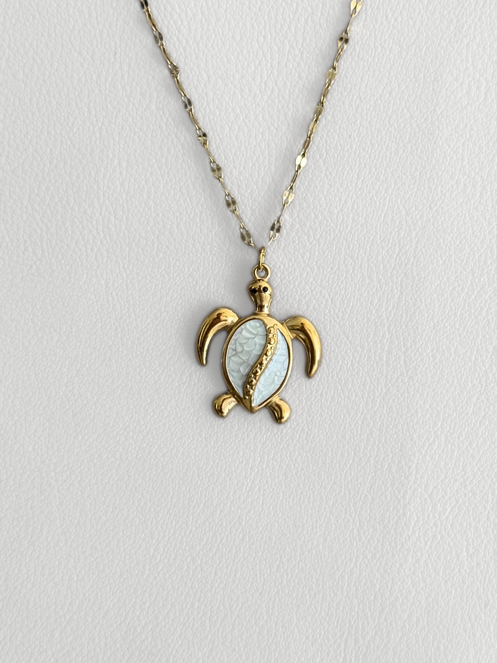 Collar Ocean Turtle Gold