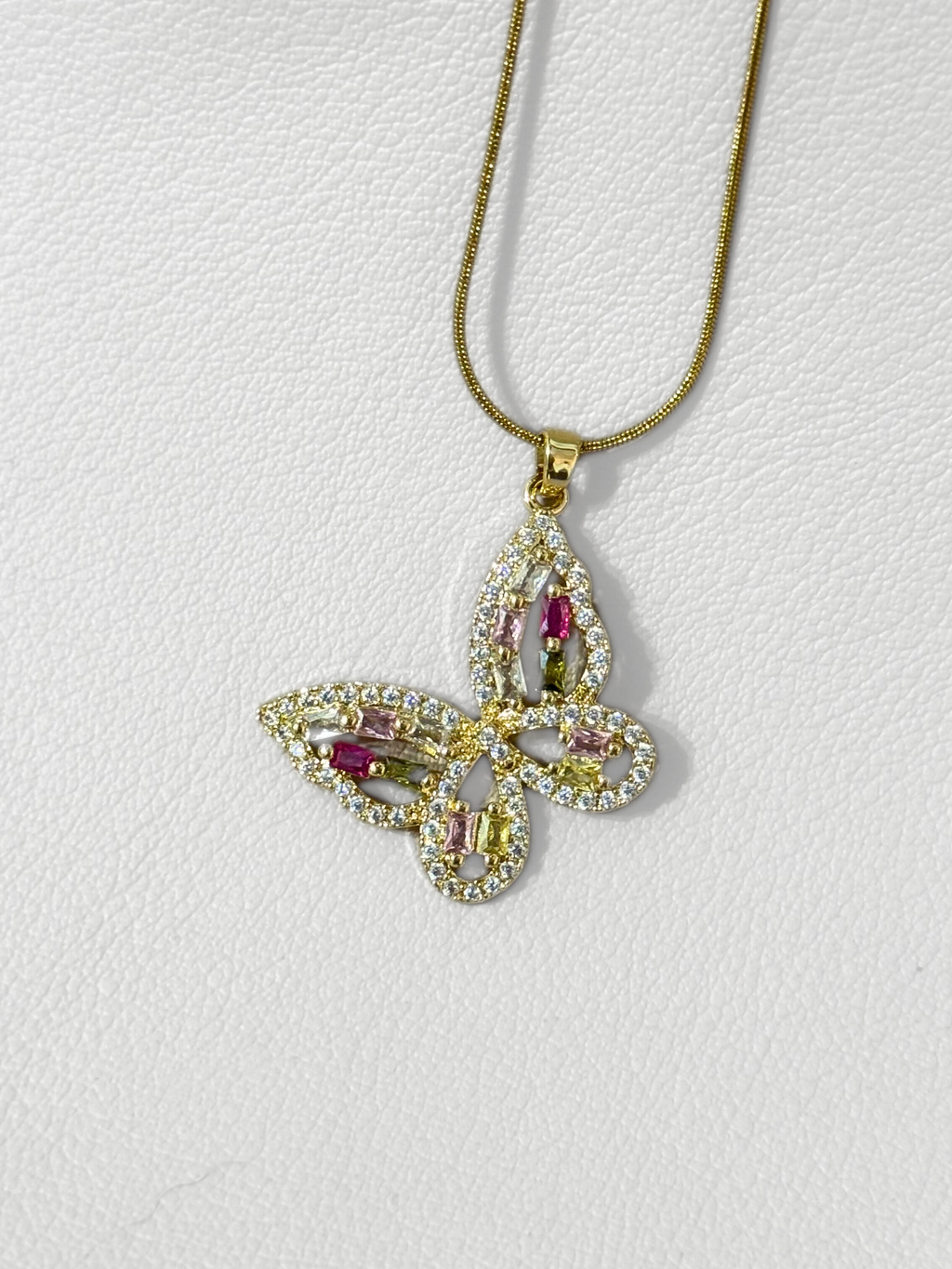 Collar Golden Wings