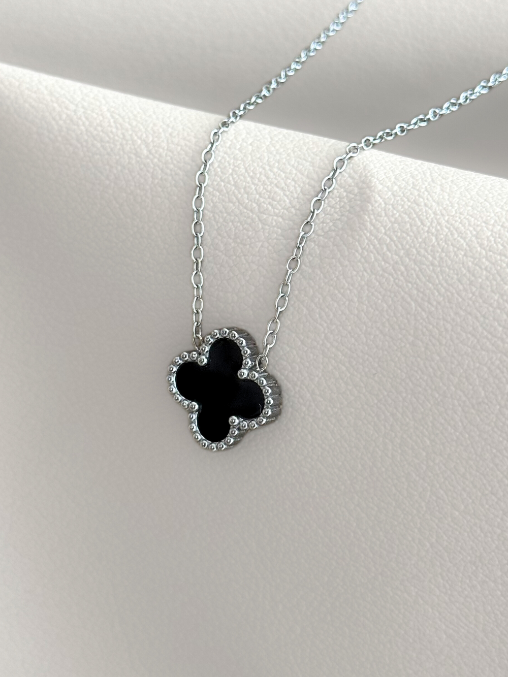 Collar Van Cleef Acero 316L plateado Braja Joyería