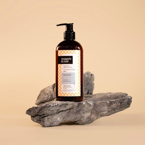 Acondicionador Hidratante No engrasa la raíz 250 ml | Nuggela & Sulé