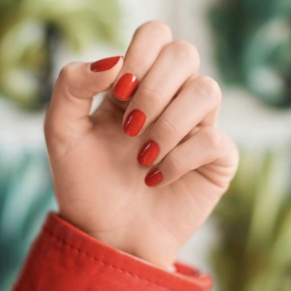 A Red Vival City | OPI Nail Lacquer